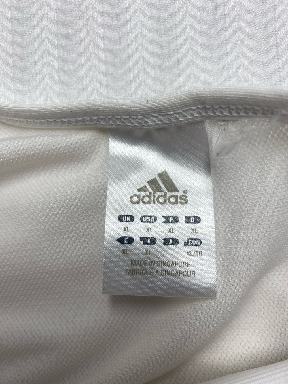 Adidas White Racerback Sports Bra Athletic Workout Gym XL Athleisure Yoga Gym - Picture 2 of 7